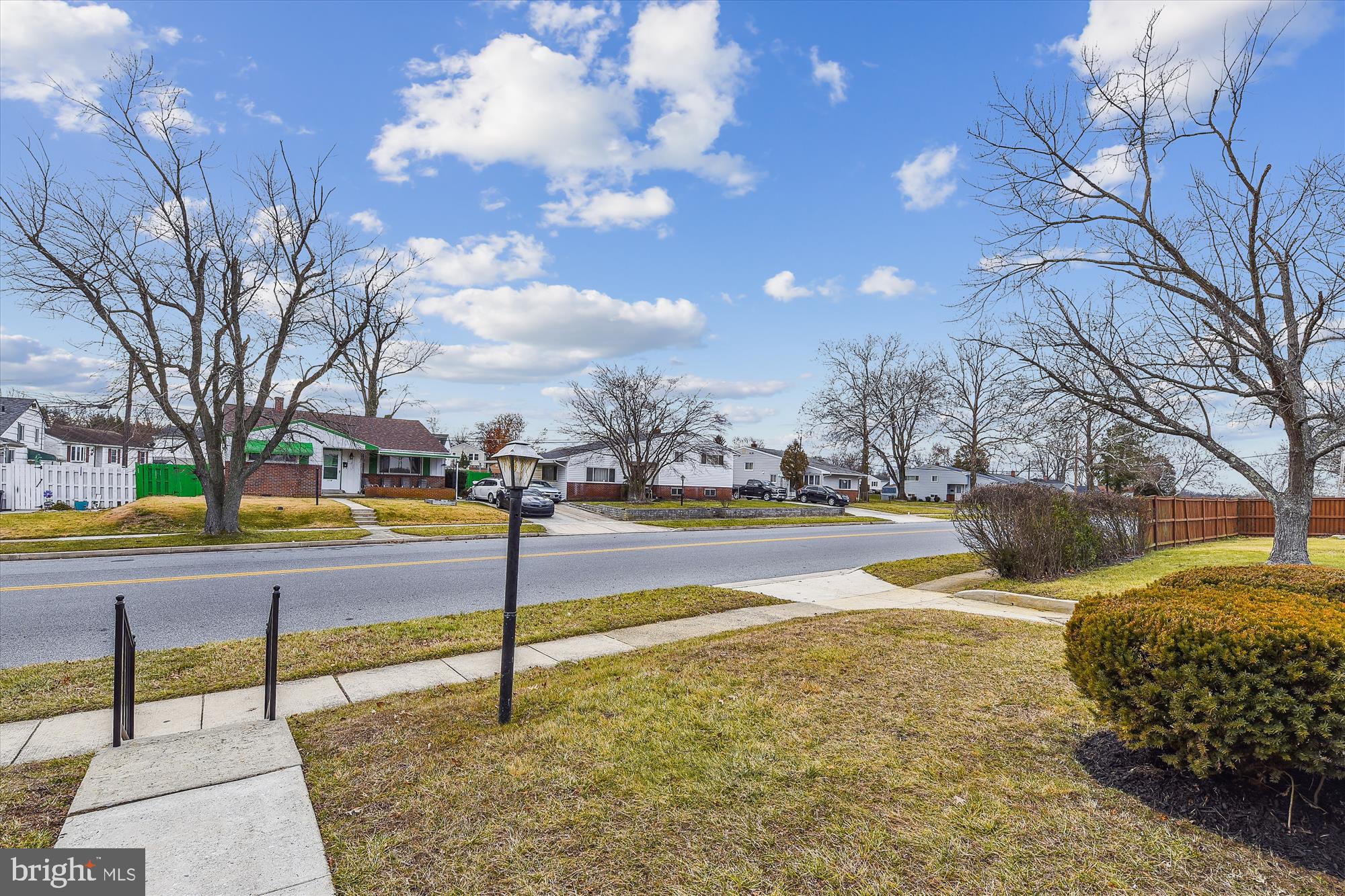 WINDSOR FARMS - Residential