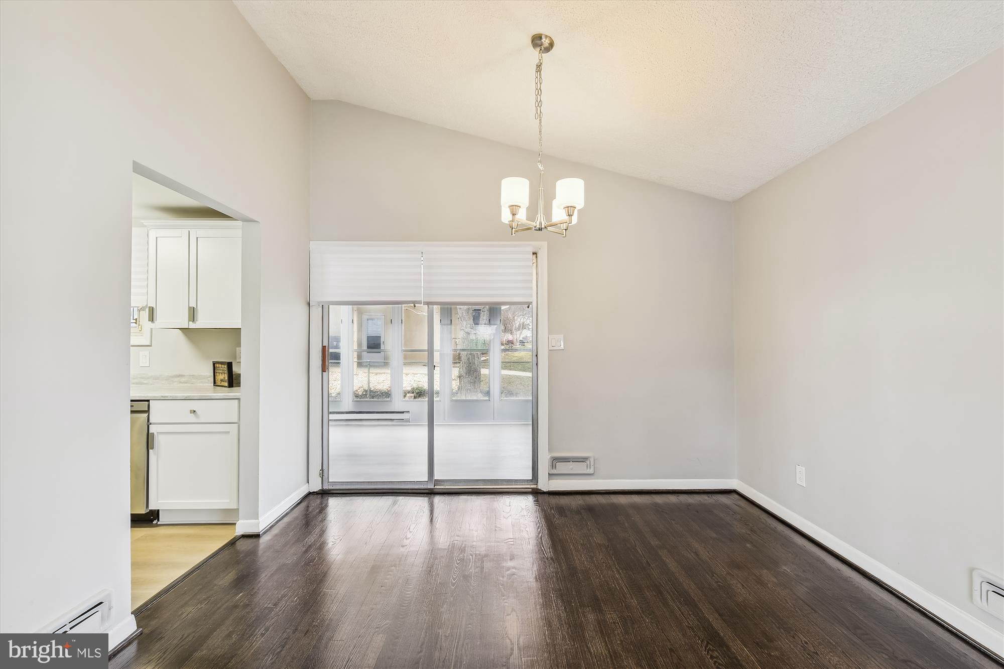 WINDSOR FARMS - Residential