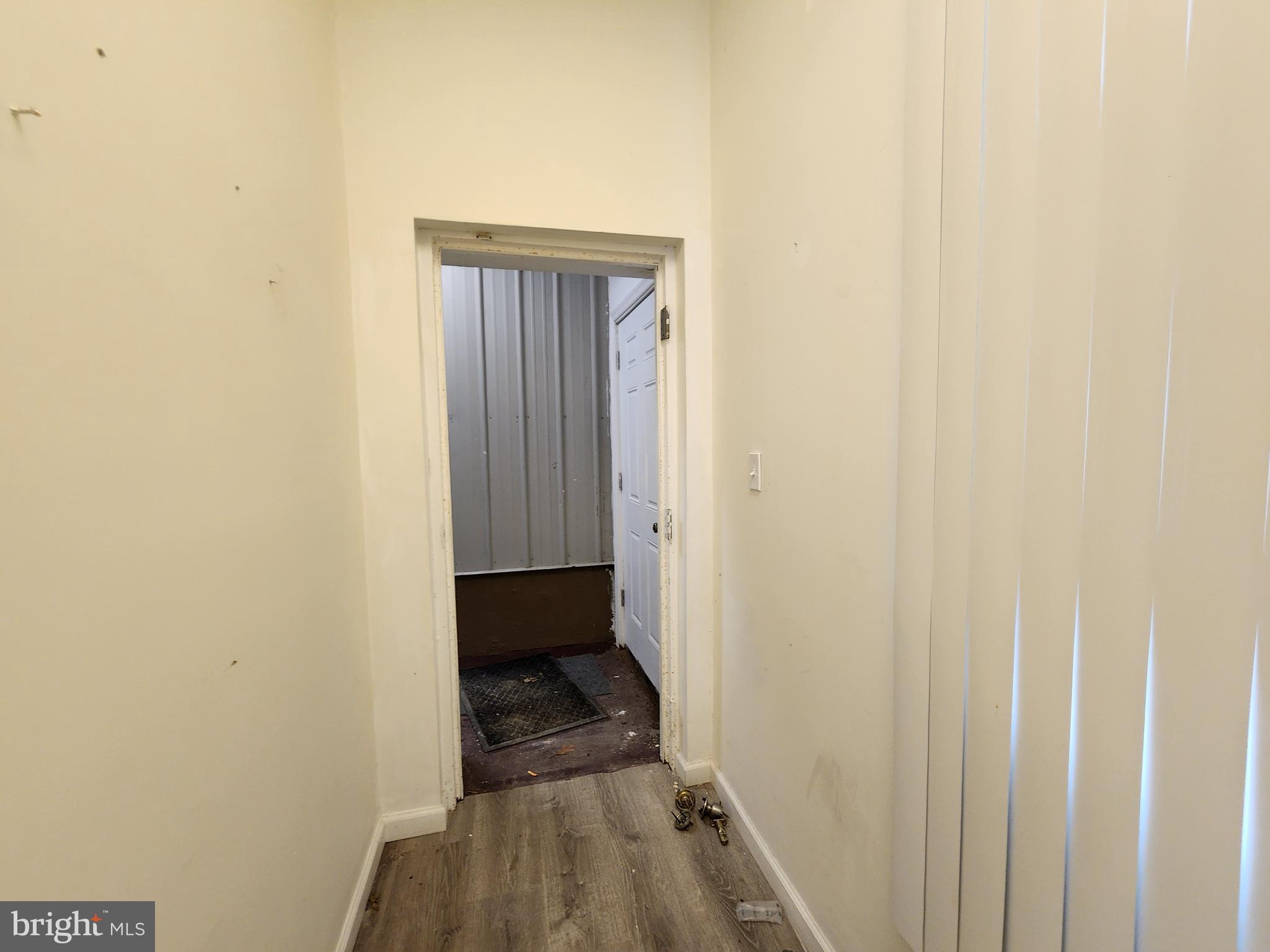 SANDTOWN-WINCHESTER - Commercial Sale