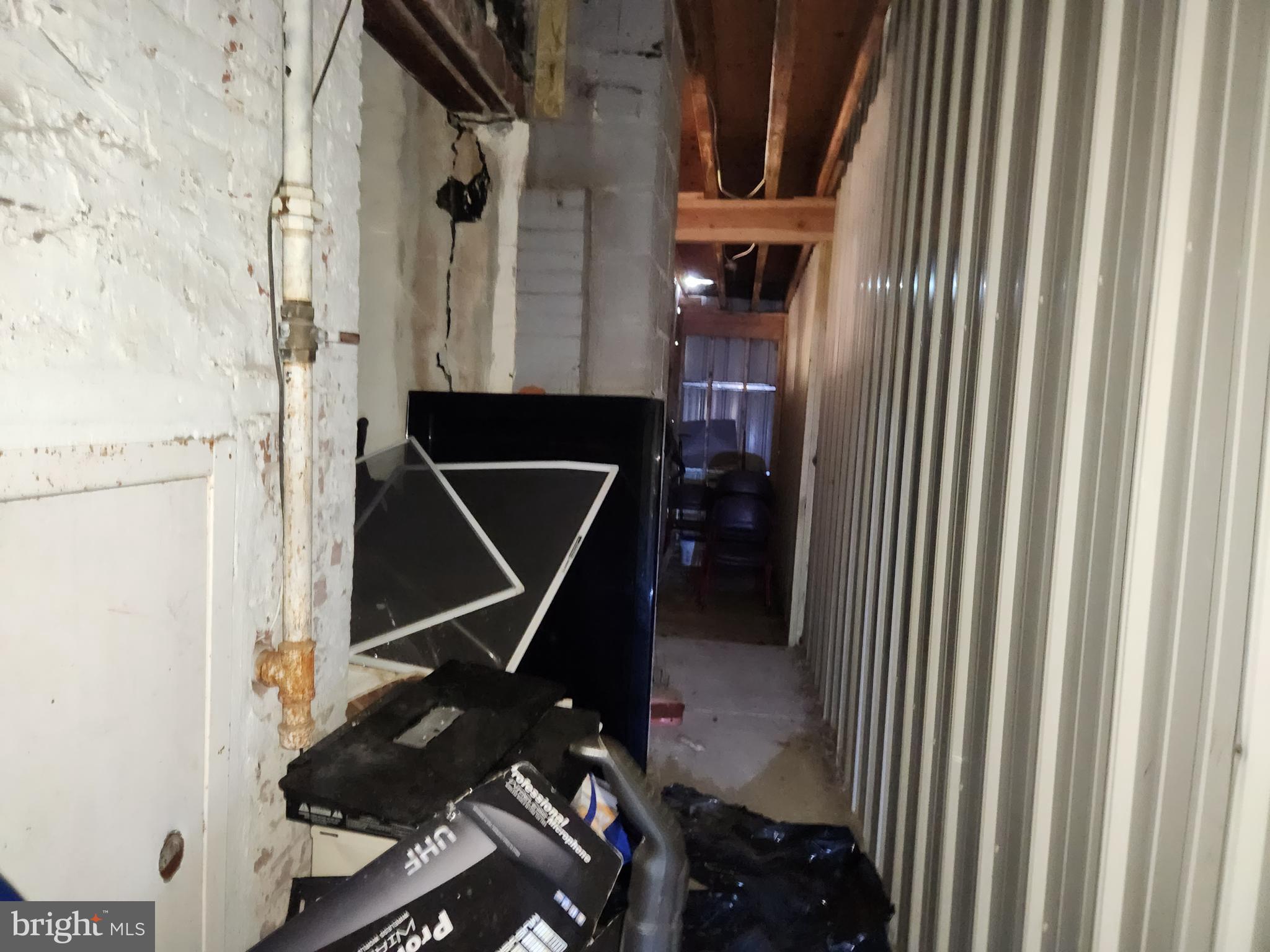 SANDTOWN-WINCHESTER - Commercial Sale