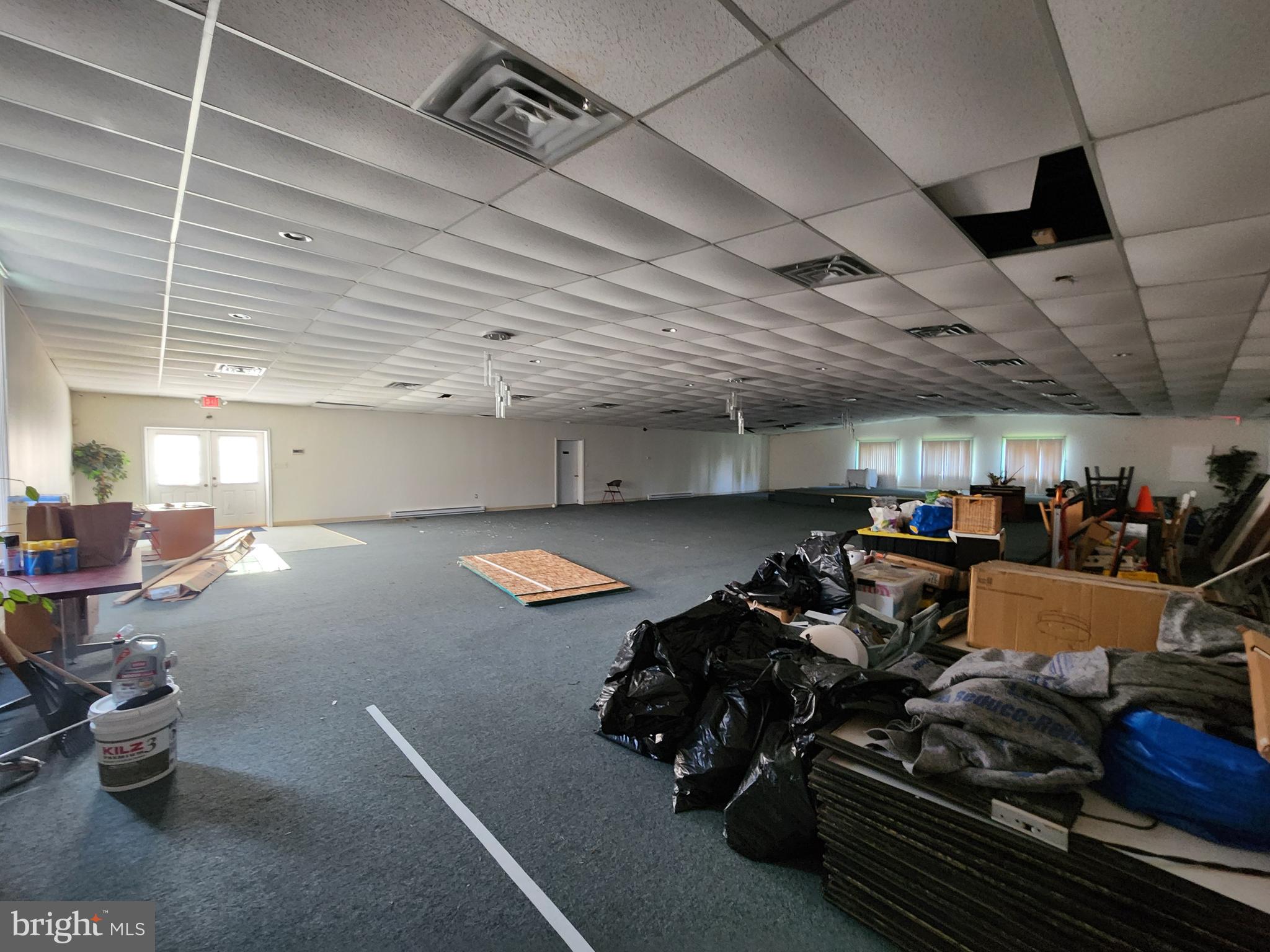 SANDTOWN-WINCHESTER - Commercial Sale