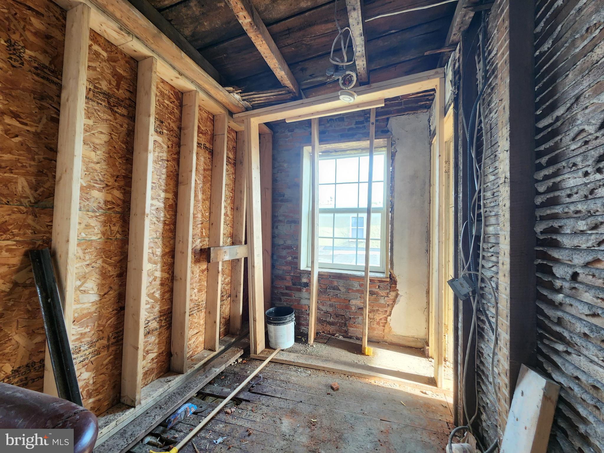 SANDTOWN-WINCHESTER - Commercial Sale