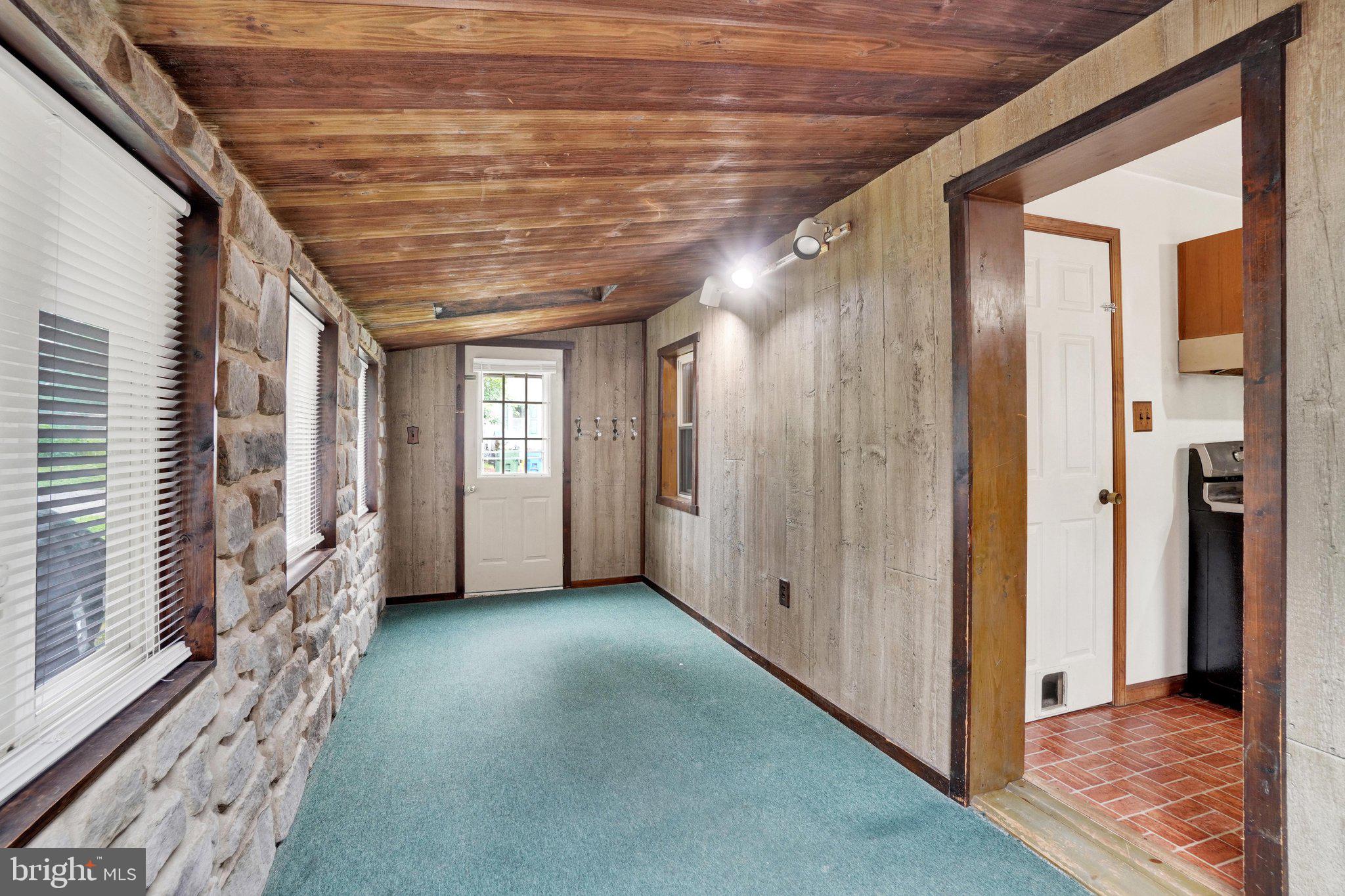 2690 CLEARVIEW DRIVE