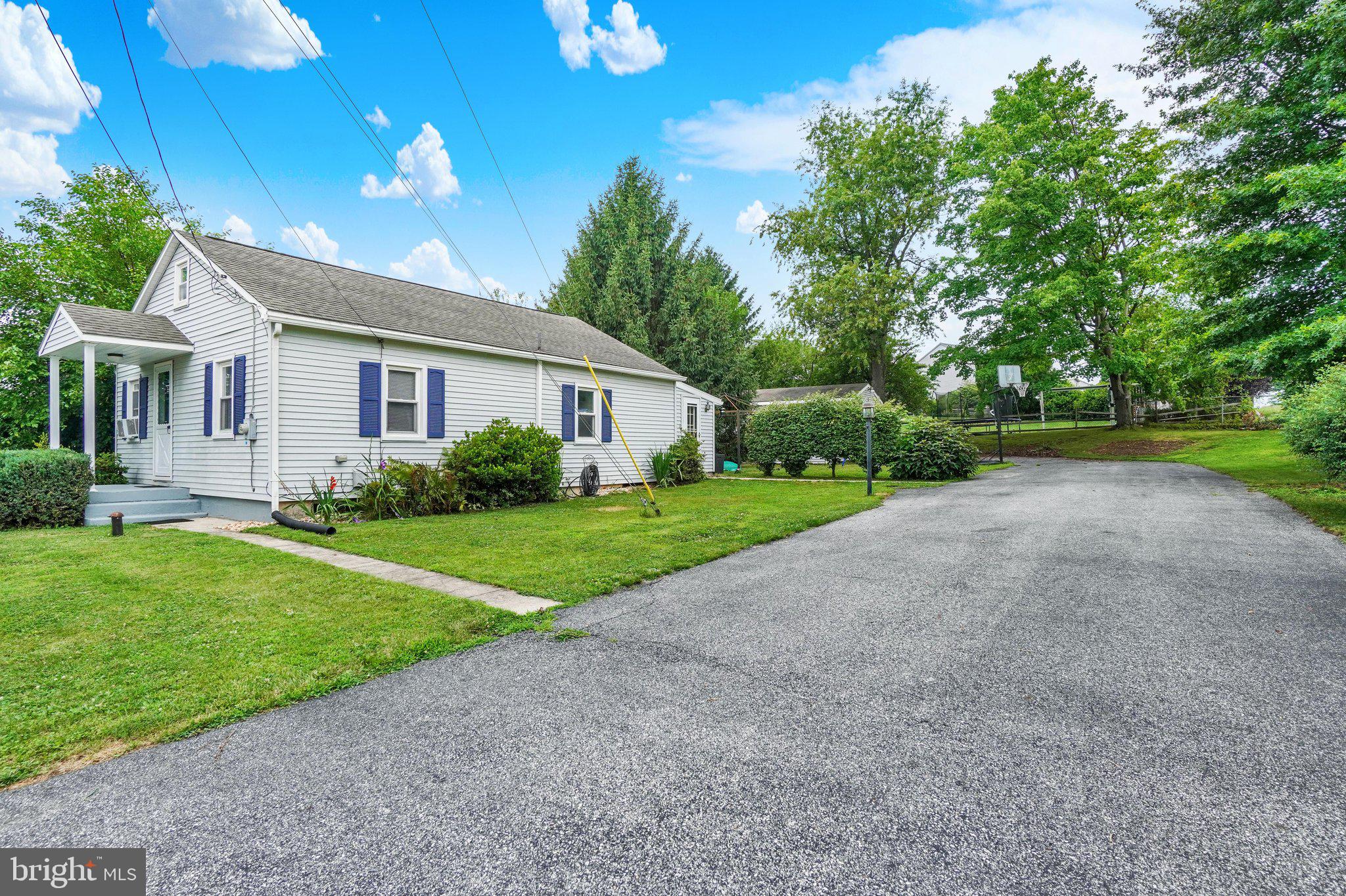2690 CLEARVIEW DRIVE