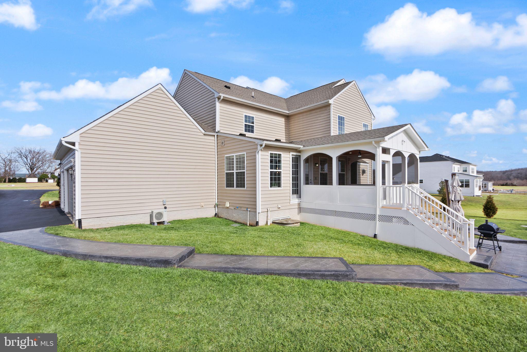 EFFINGHAM FARM - Residential