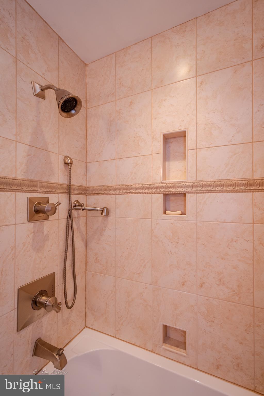 PARKTON - Residential