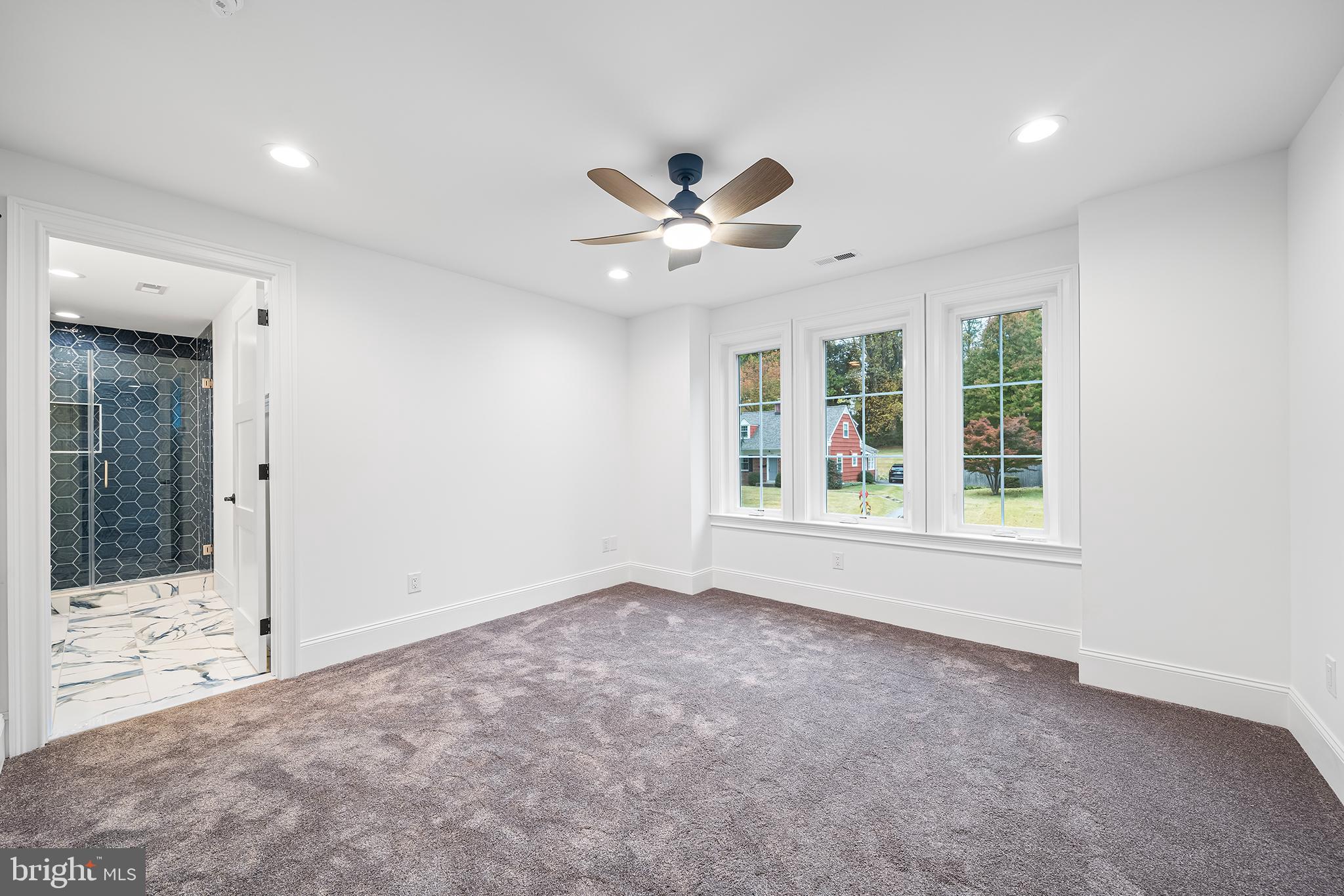 BLUE BELL - Residential