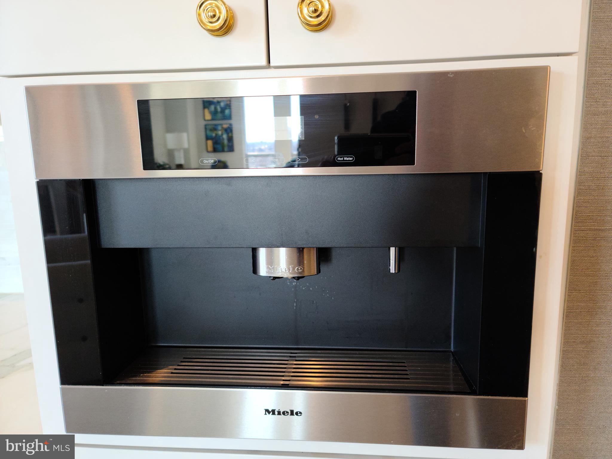 WASHINGTON SQ WEST - Residential