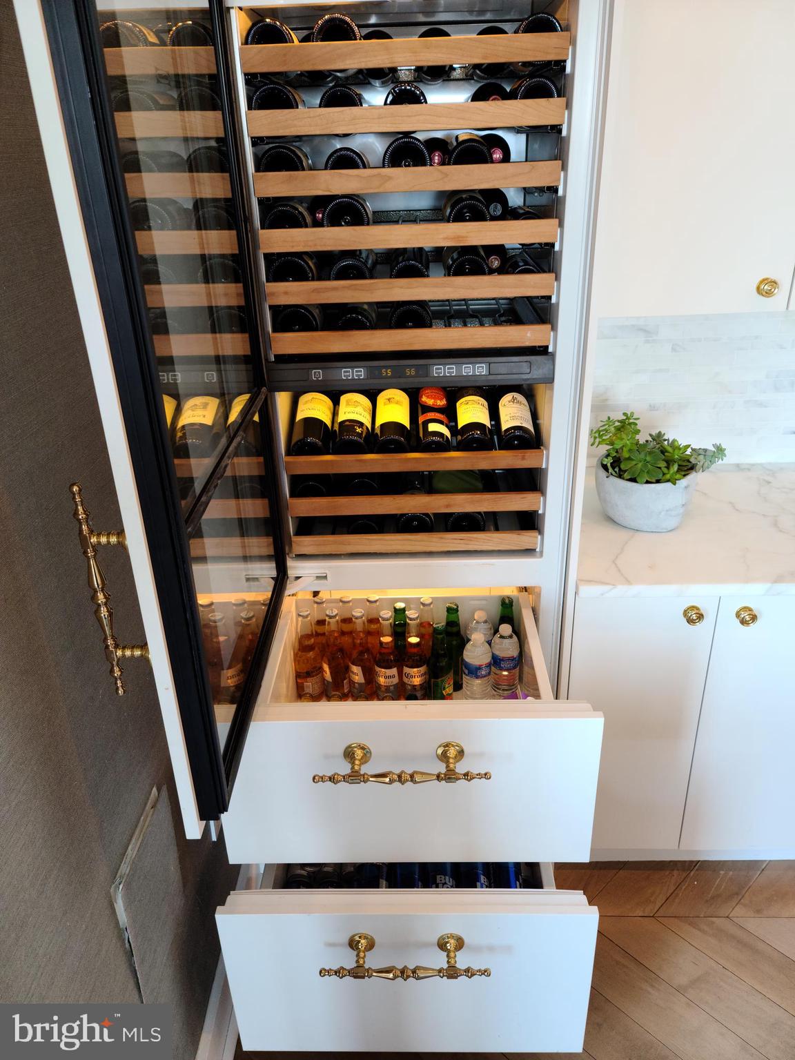 WASHINGTON SQ WEST - Residential