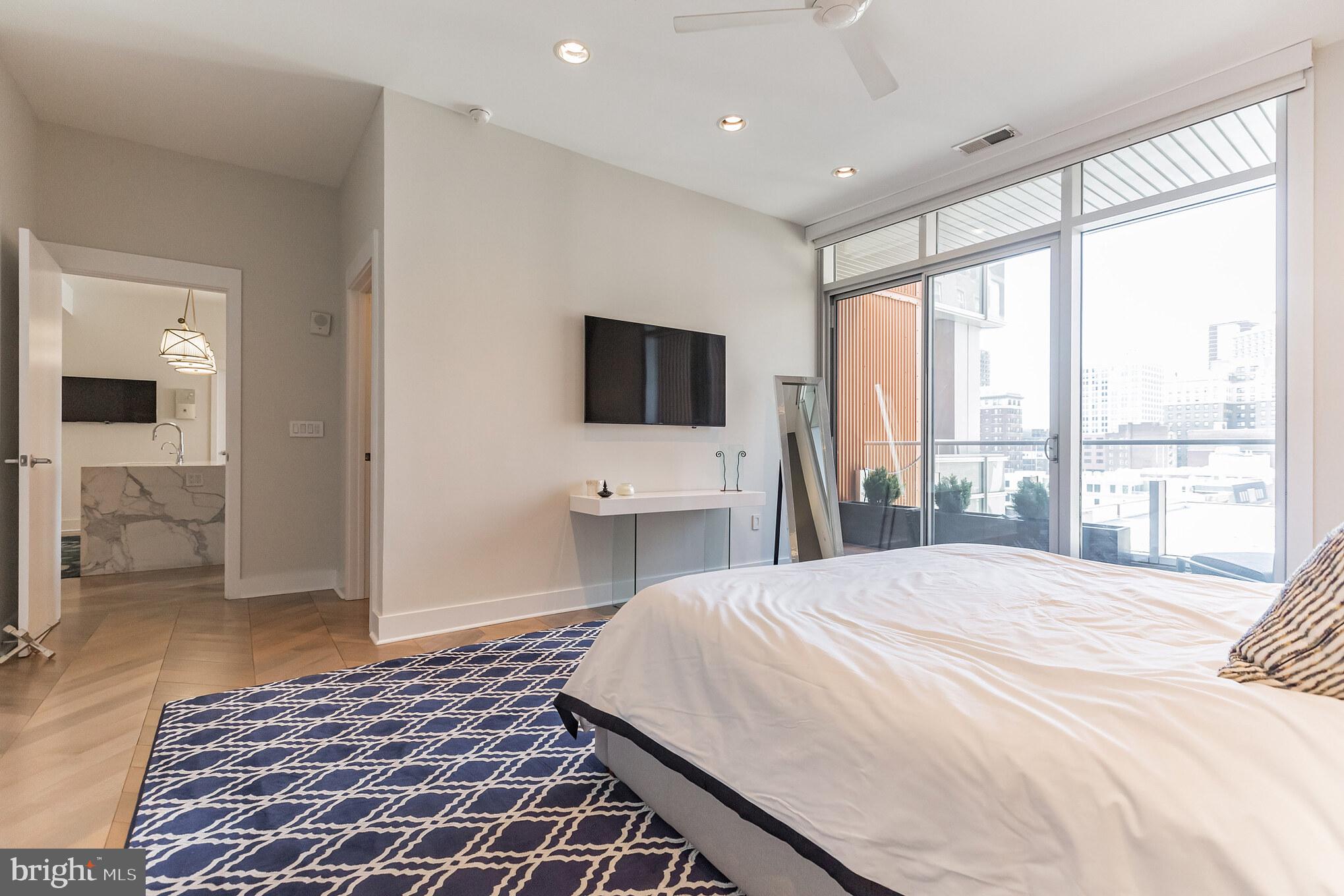 WASHINGTON SQ WEST - Residential