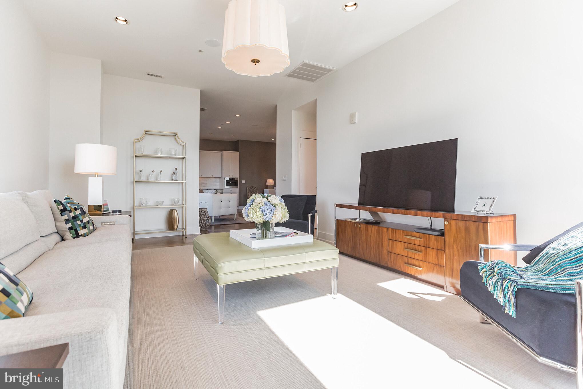 WASHINGTON SQ WEST - Residential