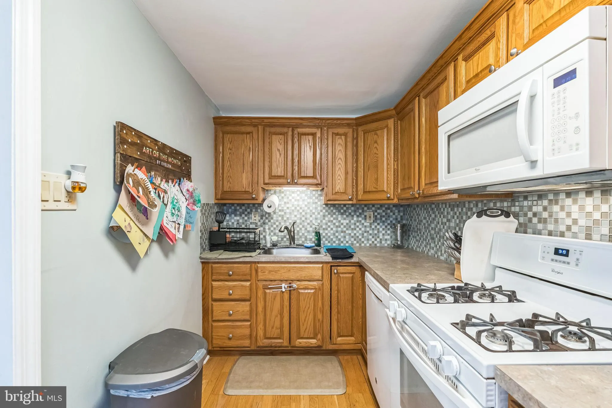 Clifton Heights, Pennsylvania 19018, United States, 3 Bedrooms Bedrooms, ,1 BathroomBathrooms,Residential,Pending,109734