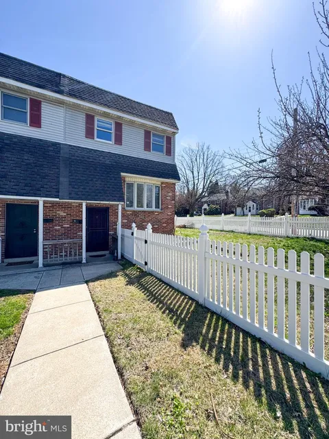 296 W Plumstead Avenue, Lansdowne, PA MLS: PADE2090122