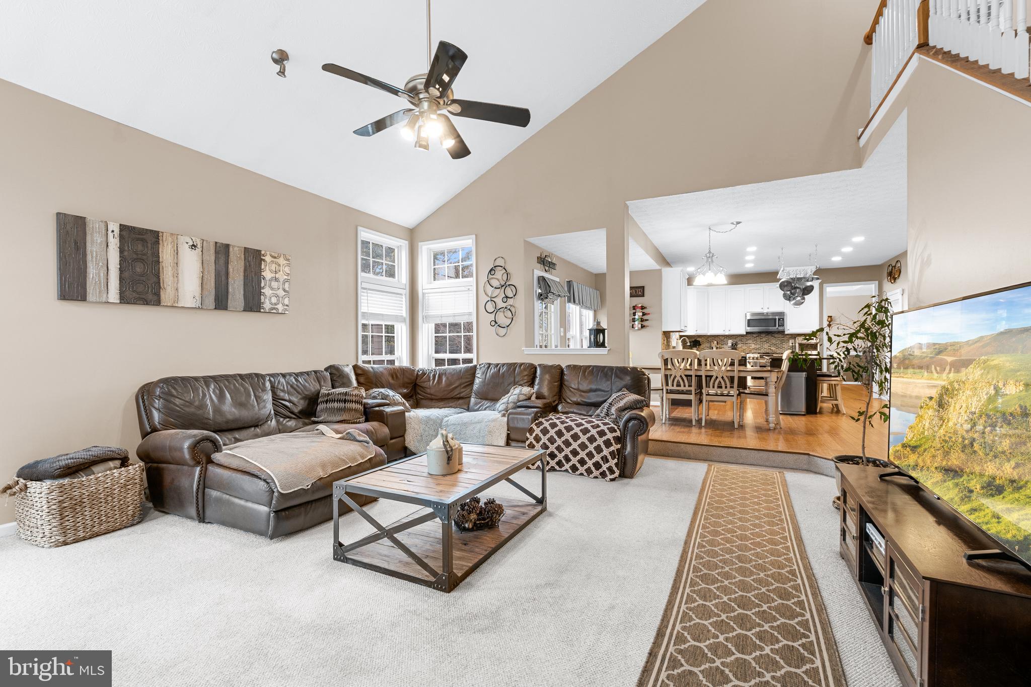 SPRING RIDGE - Residential