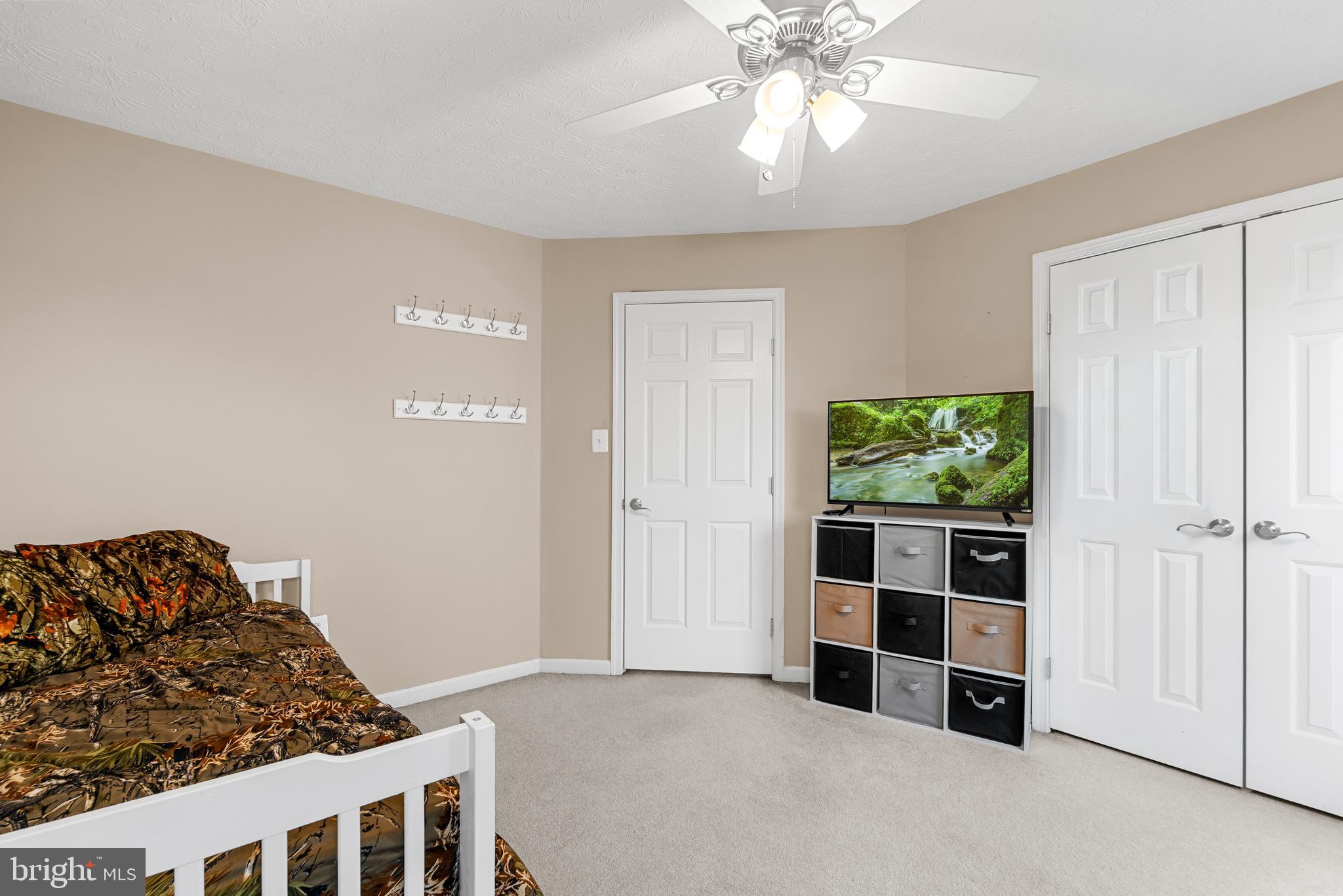 SPRING RIDGE - Residential