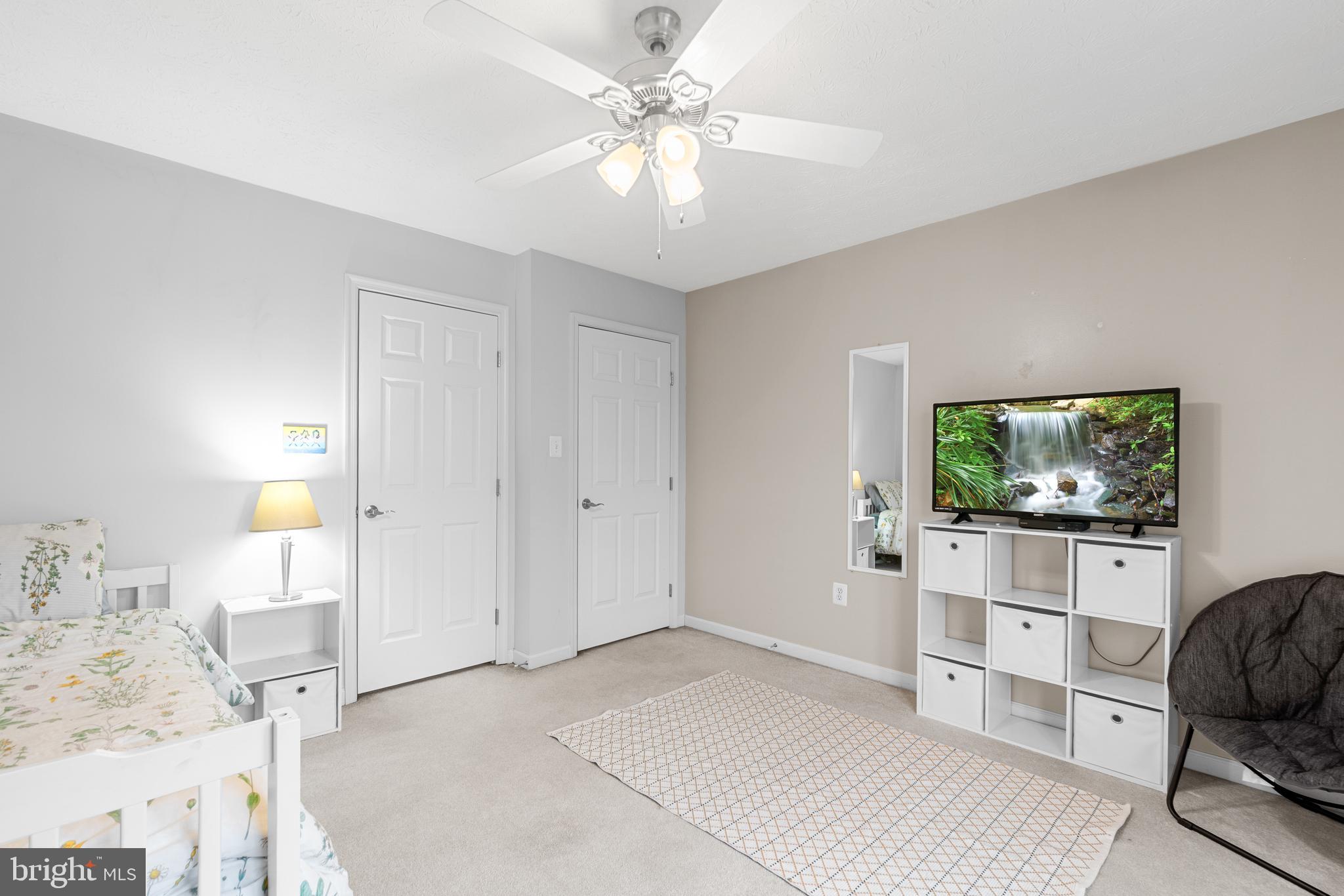 SPRING RIDGE - Residential