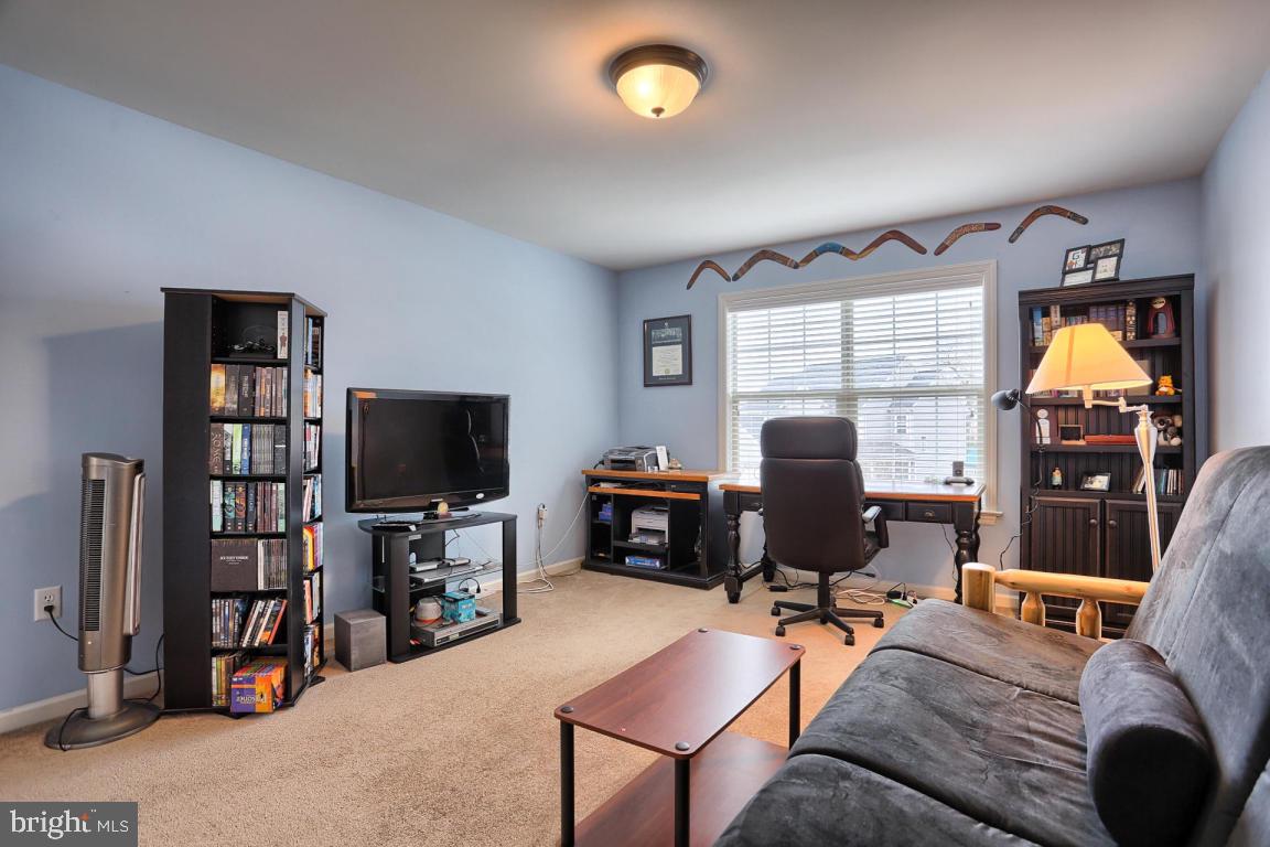 HEMPFIELD CROSSING - Residential