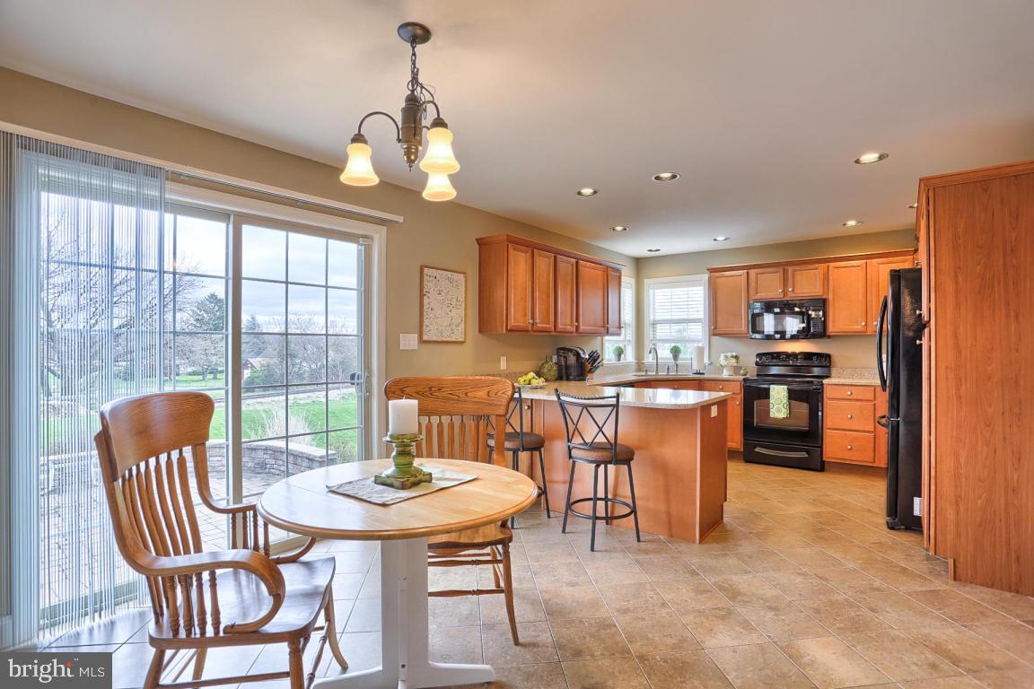 HEMPFIELD CROSSING - Residential