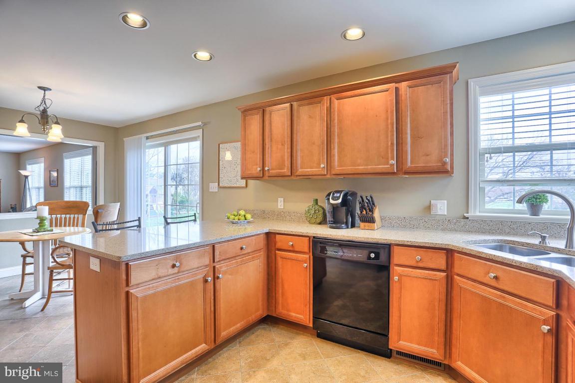 HEMPFIELD CROSSING - Residential