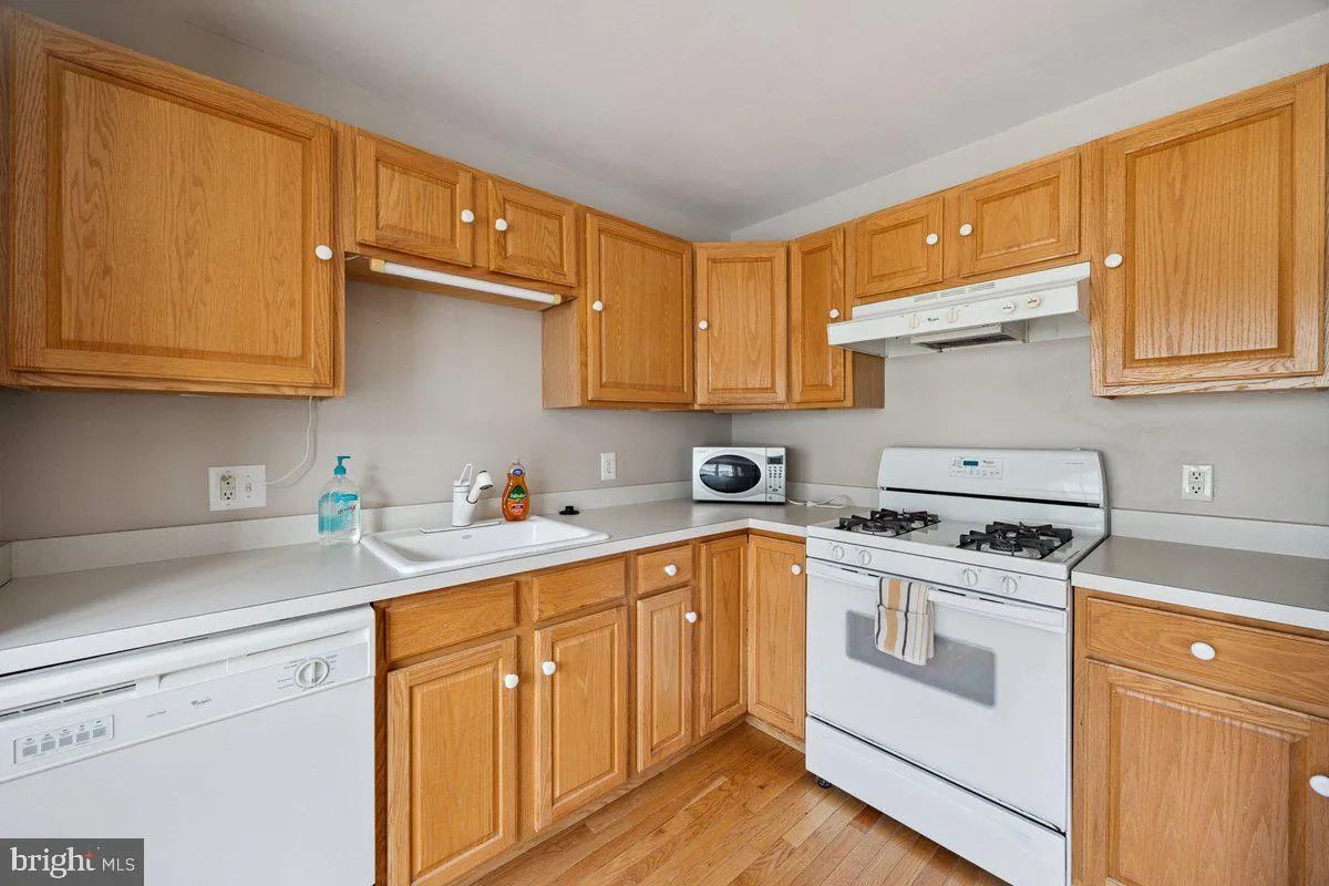 Marlton, New Jersey 08053, United States, 3 Bedrooms Bedrooms, ,4 BathroomsBathrooms,Residential,Active,156824