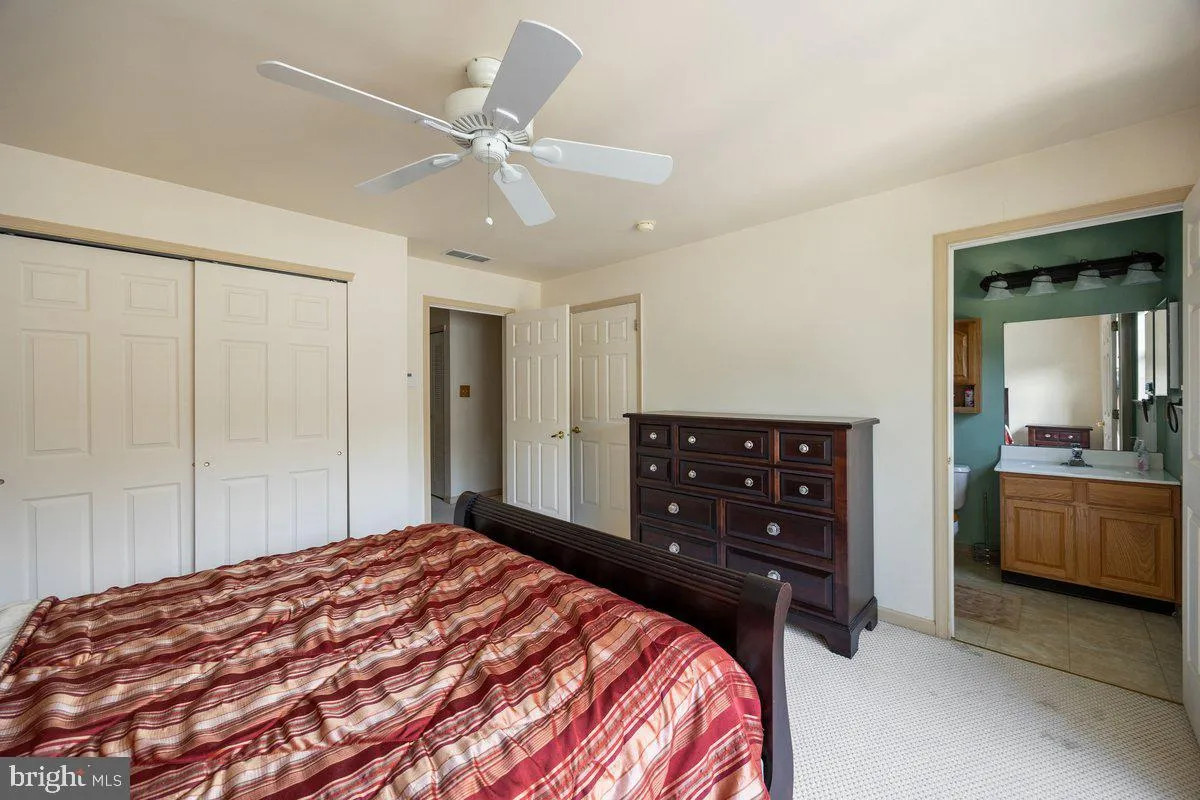 Marlton, New Jersey 08053, United States, 3 Bedrooms Bedrooms, ,4 BathroomsBathrooms,Residential,Active,156824