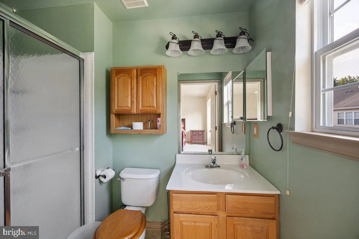 Marlton, New Jersey 08053, United States, 3 Bedrooms Bedrooms, ,4 BathroomsBathrooms,Residential,Active,156824