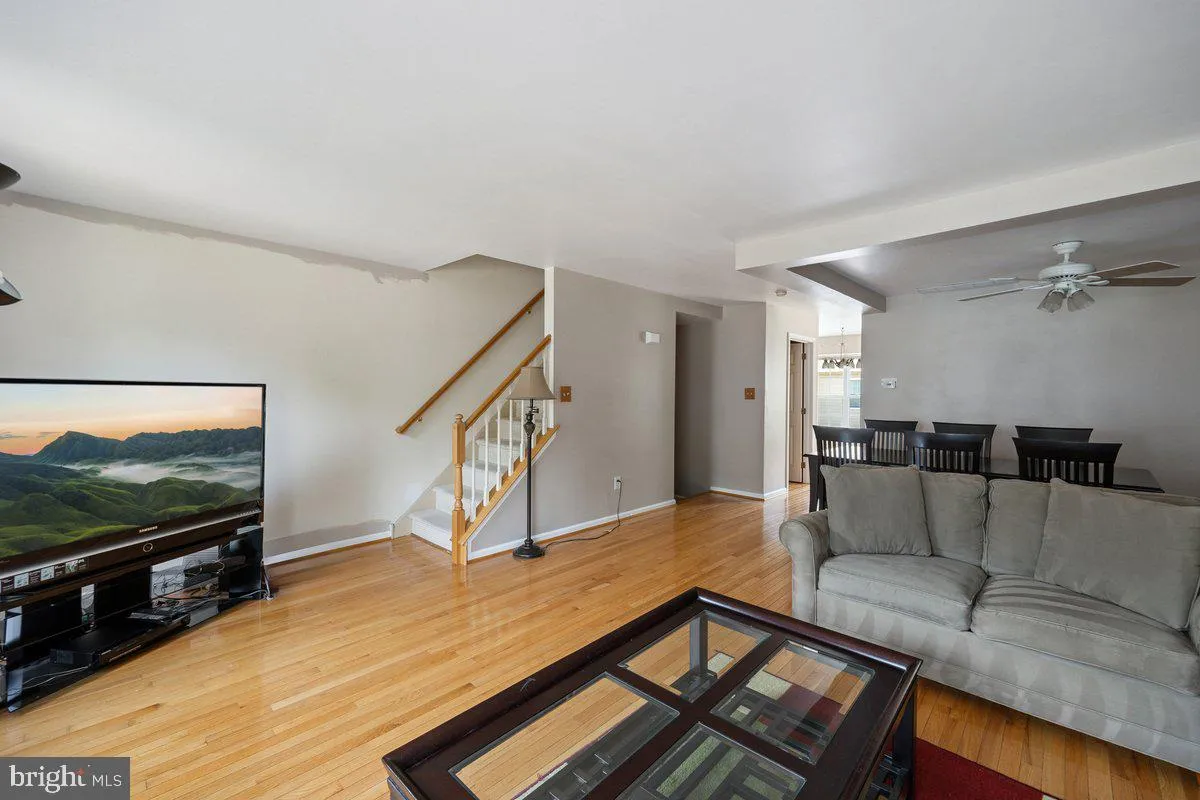 Marlton, New Jersey 08053, United States, 3 Bedrooms Bedrooms, ,4 BathroomsBathrooms,Residential,Active,156824