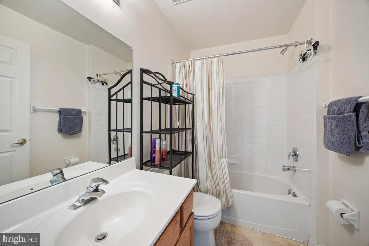 Marlton, New Jersey 08053, United States, 3 Bedrooms Bedrooms, ,4 BathroomsBathrooms,Residential,Active,156824