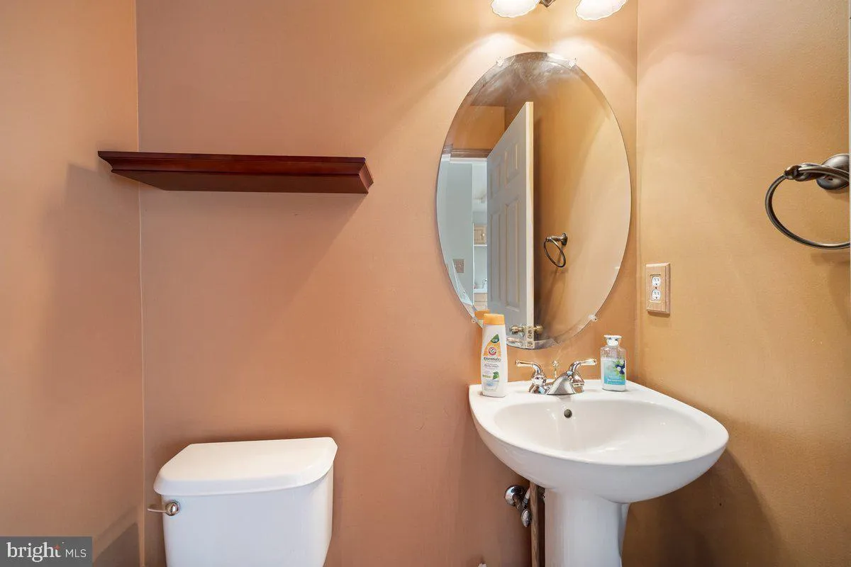 Marlton, New Jersey 08053, United States, 3 Bedrooms Bedrooms, ,4 BathroomsBathrooms,Residential,Active,156824