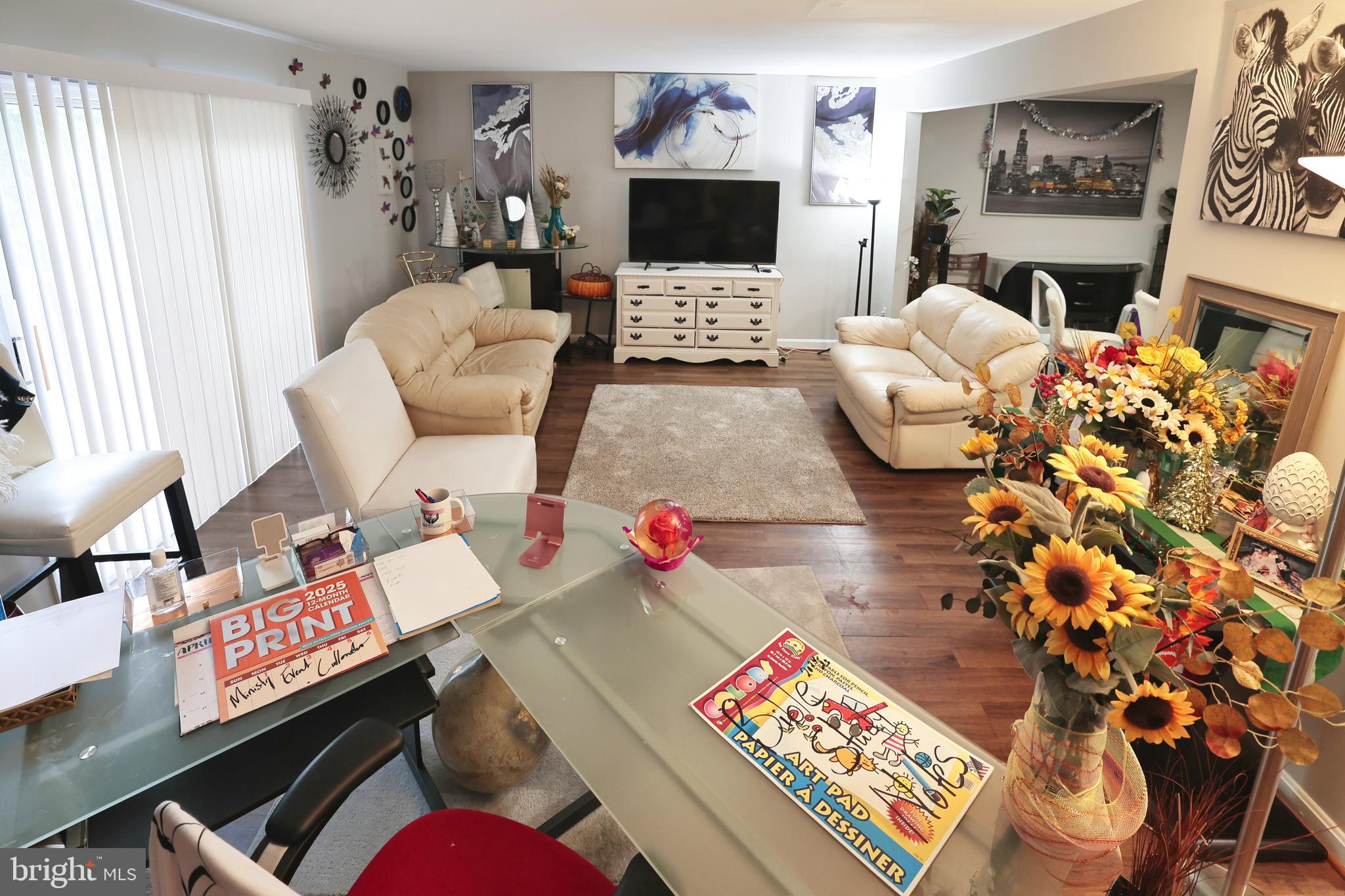 HAMLET WOODS - Residential