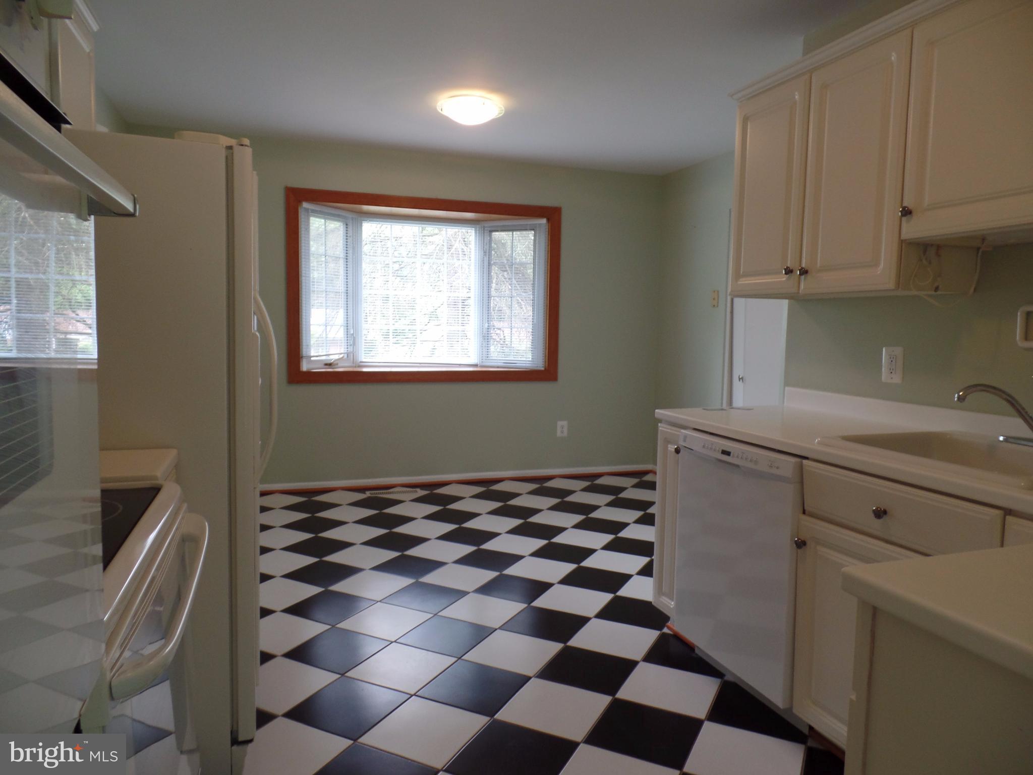 STONEWALL MANOR - Residential