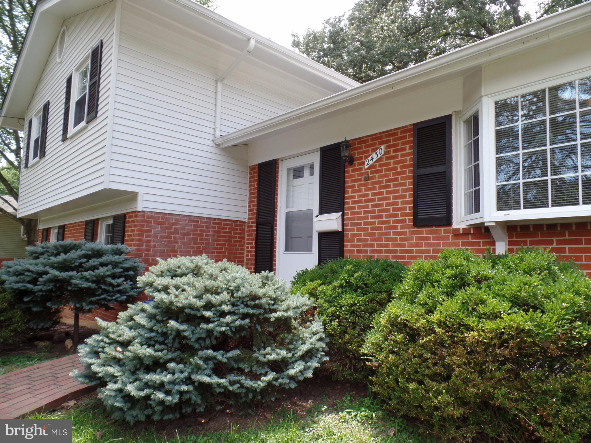 STONEWALL MANOR - Residential