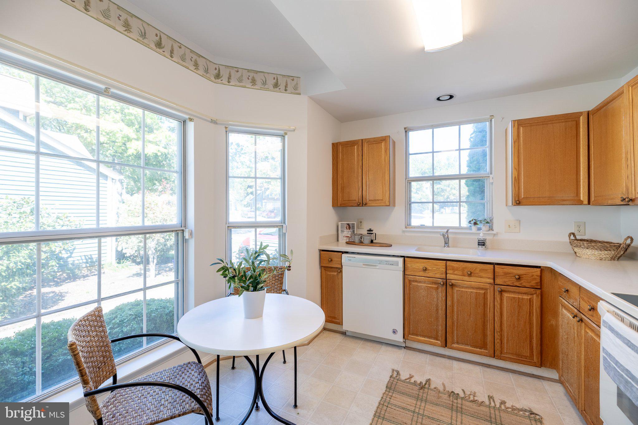 952 YACHTSMAN WAY