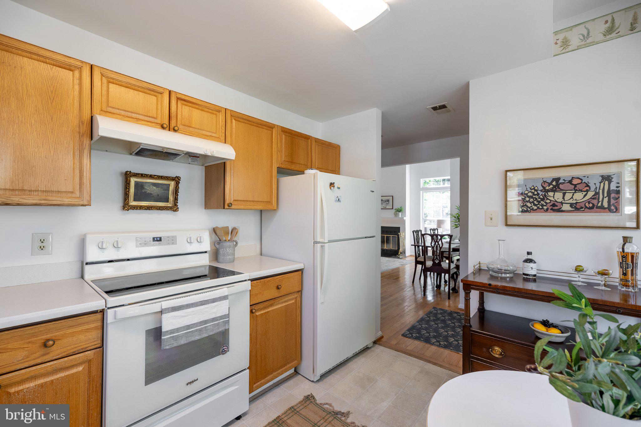 952 YACHTSMAN WAY
