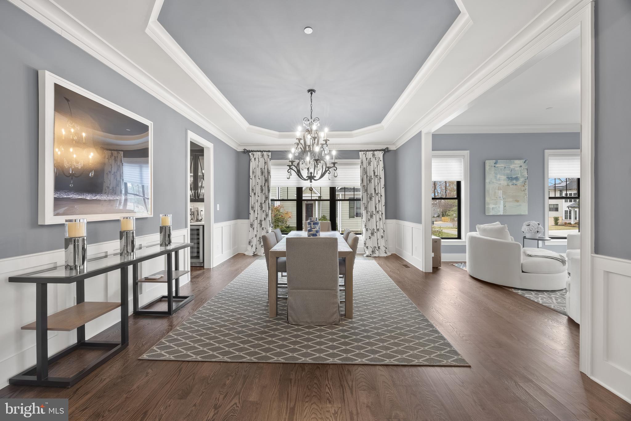 ENGLISH VILLAGE - Residential