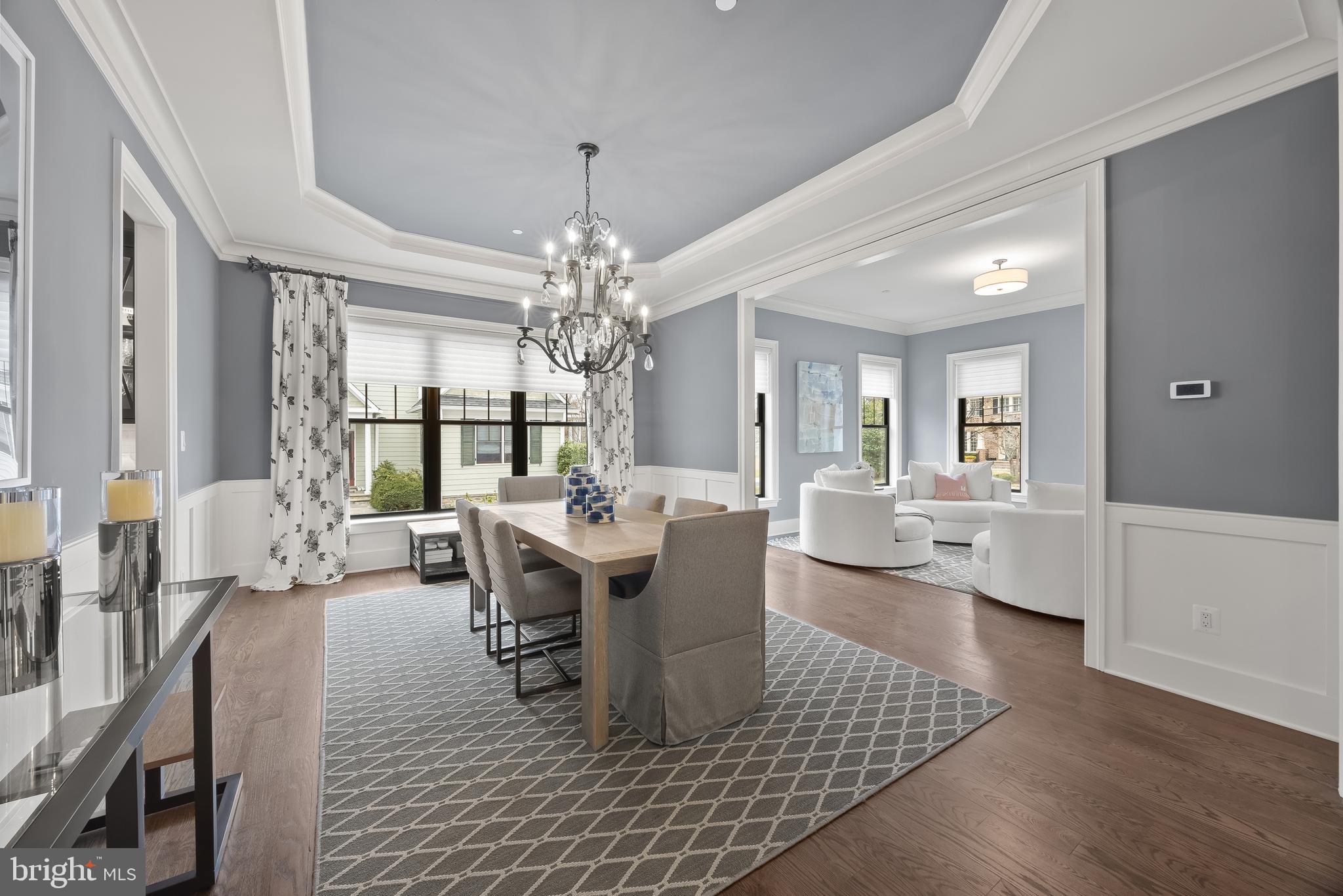 ENGLISH VILLAGE - Residential