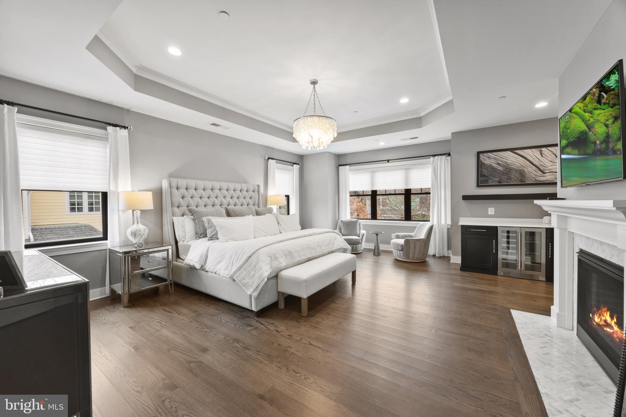 ENGLISH VILLAGE - Residential