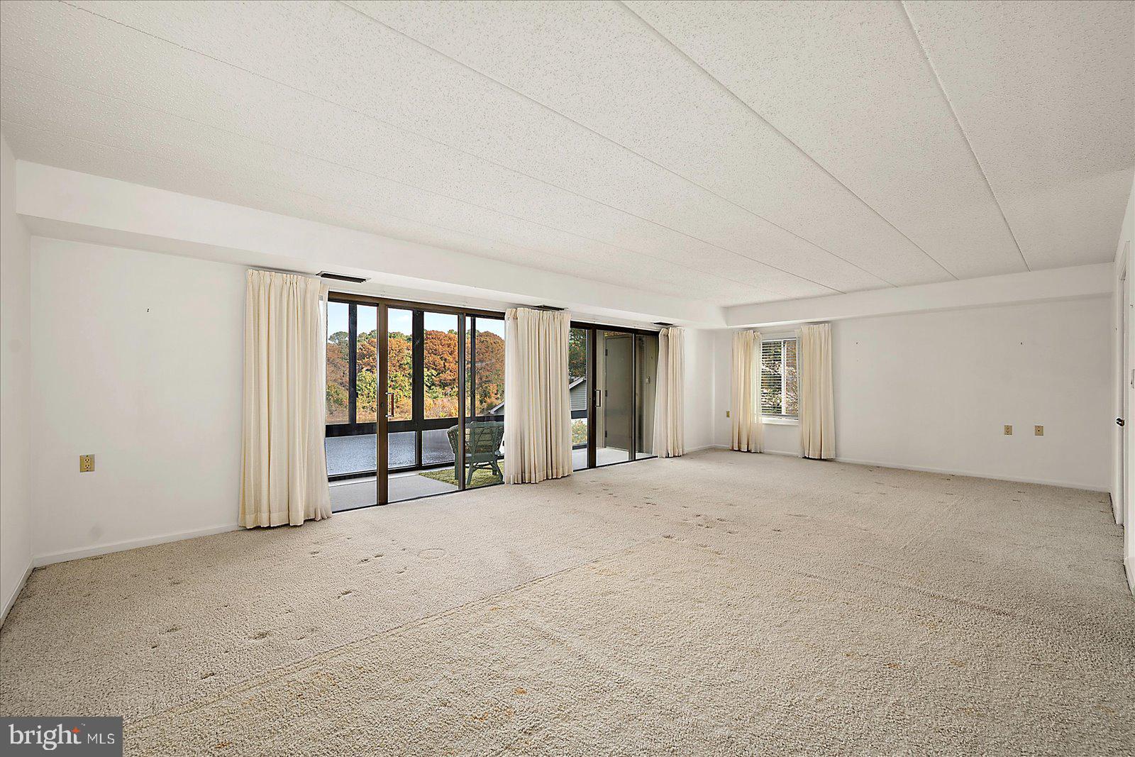 CANAL WOODS III - Residential