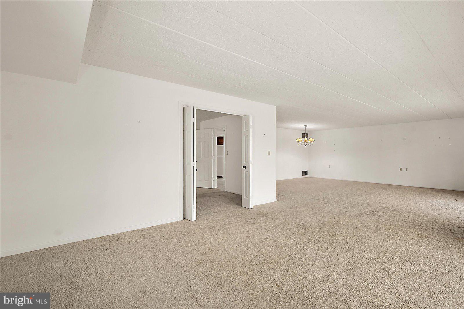 CANAL WOODS III - Residential