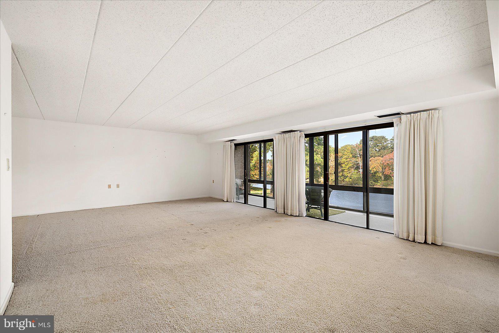 CANAL WOODS III - Residential