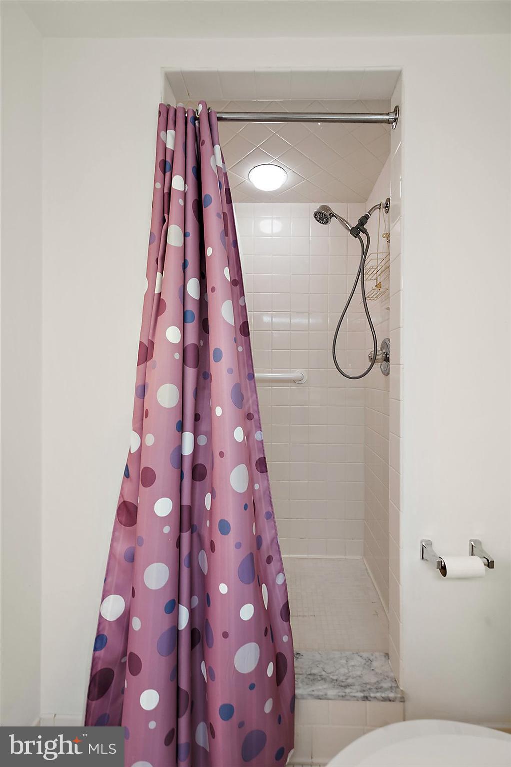 CANAL WOODS III - Residential