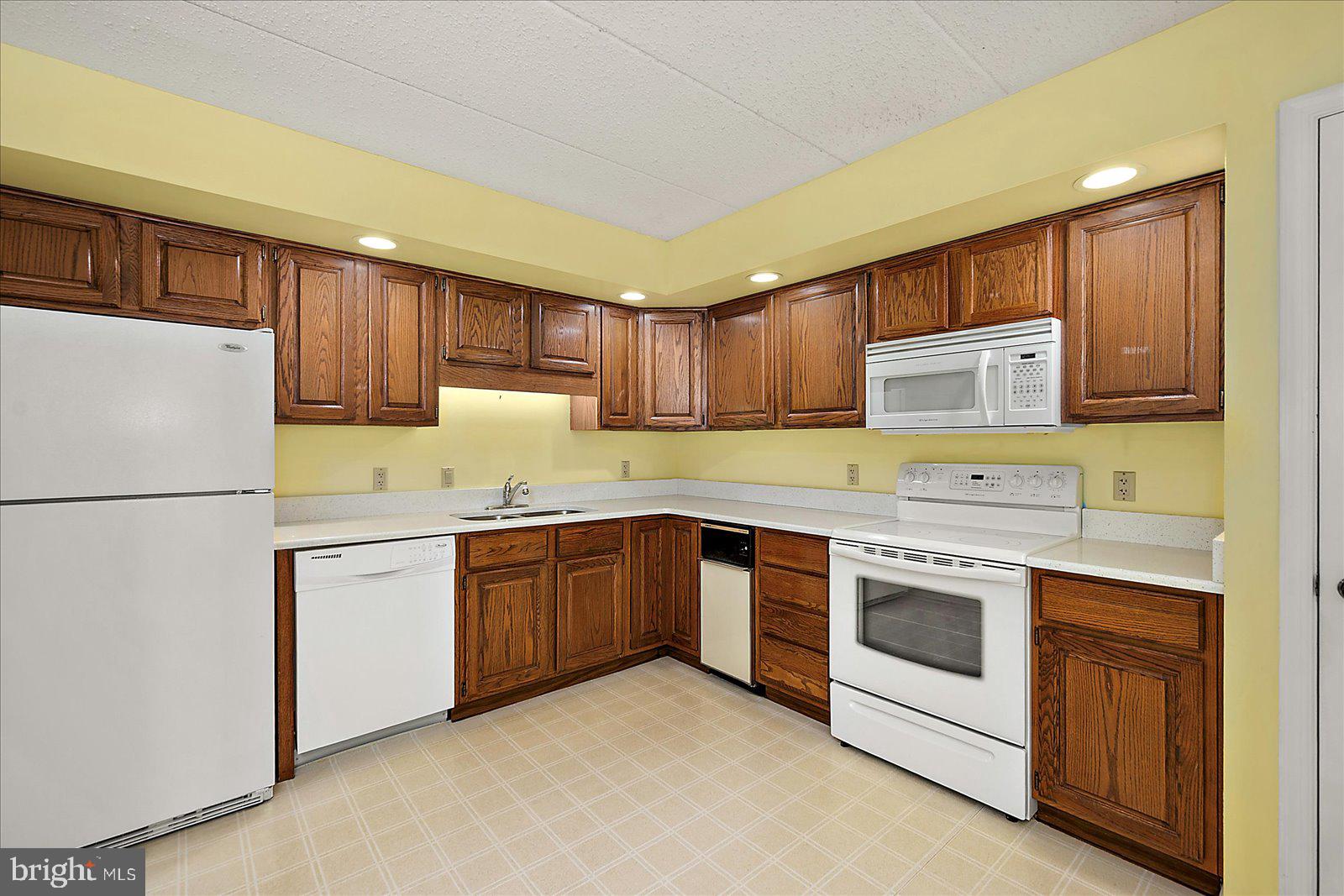 CANAL WOODS III - Residential