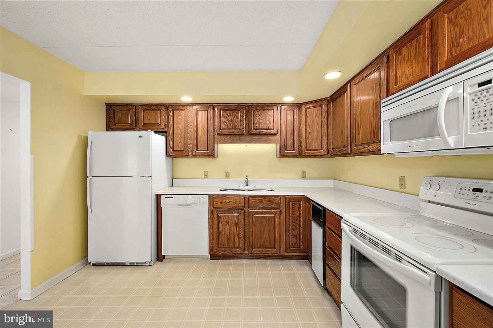 CANAL WOODS III - Residential