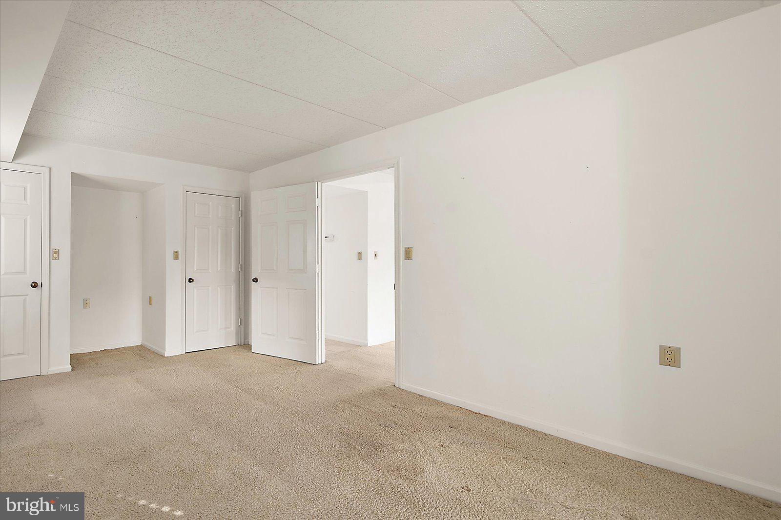 CANAL WOODS III - Residential