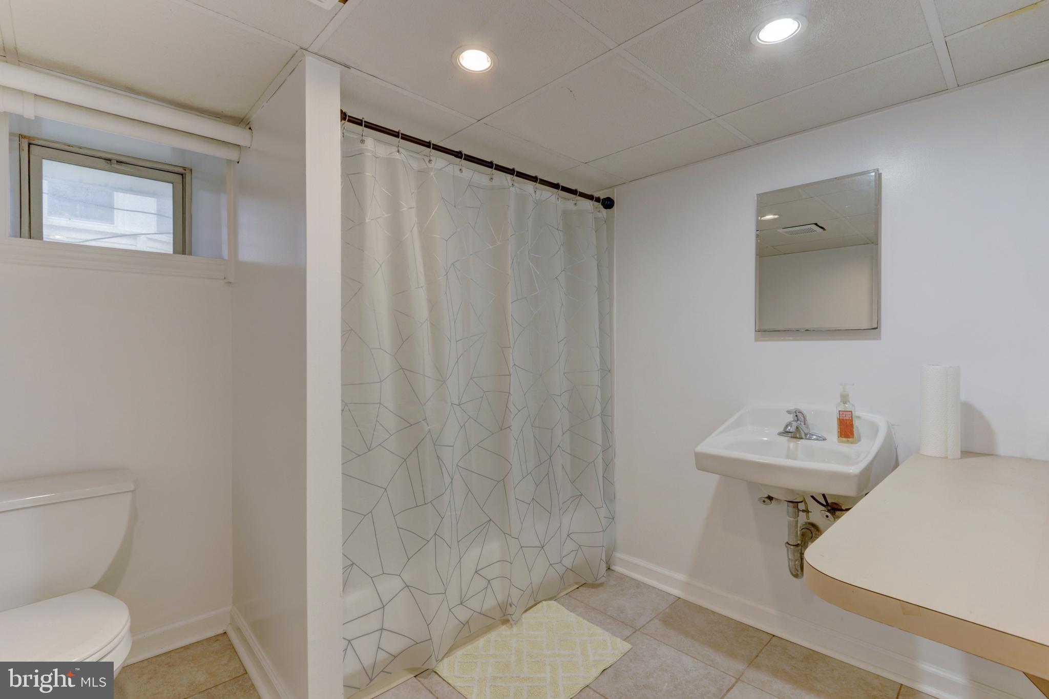 NORRISTOWN - Residential