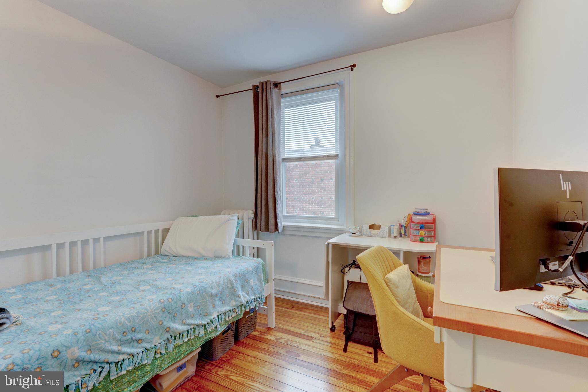 NORRISTOWN - Residential