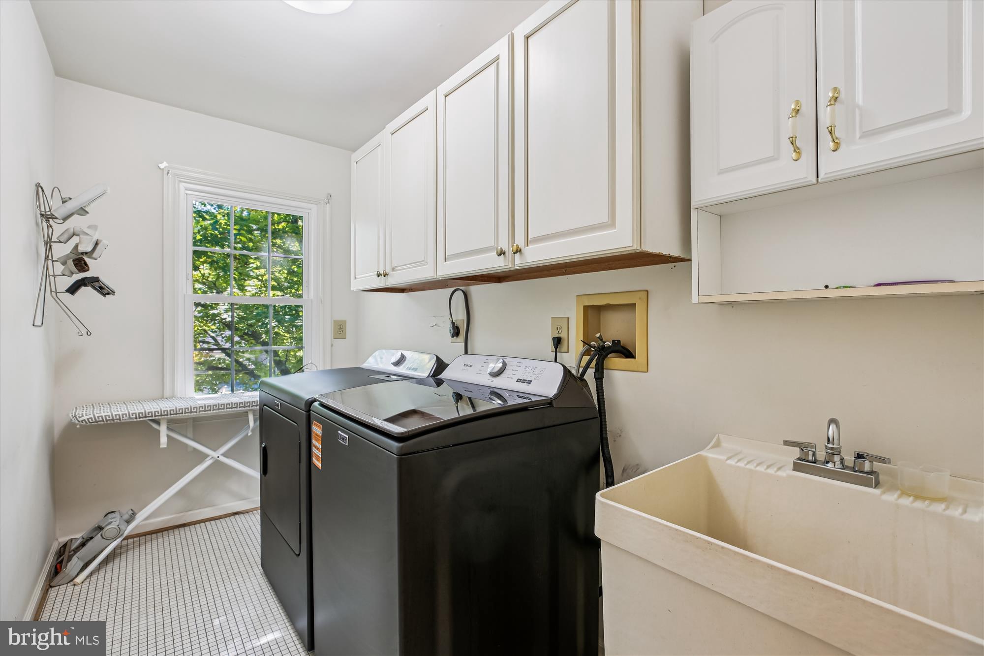 BEDFORDSHIRE - Residential