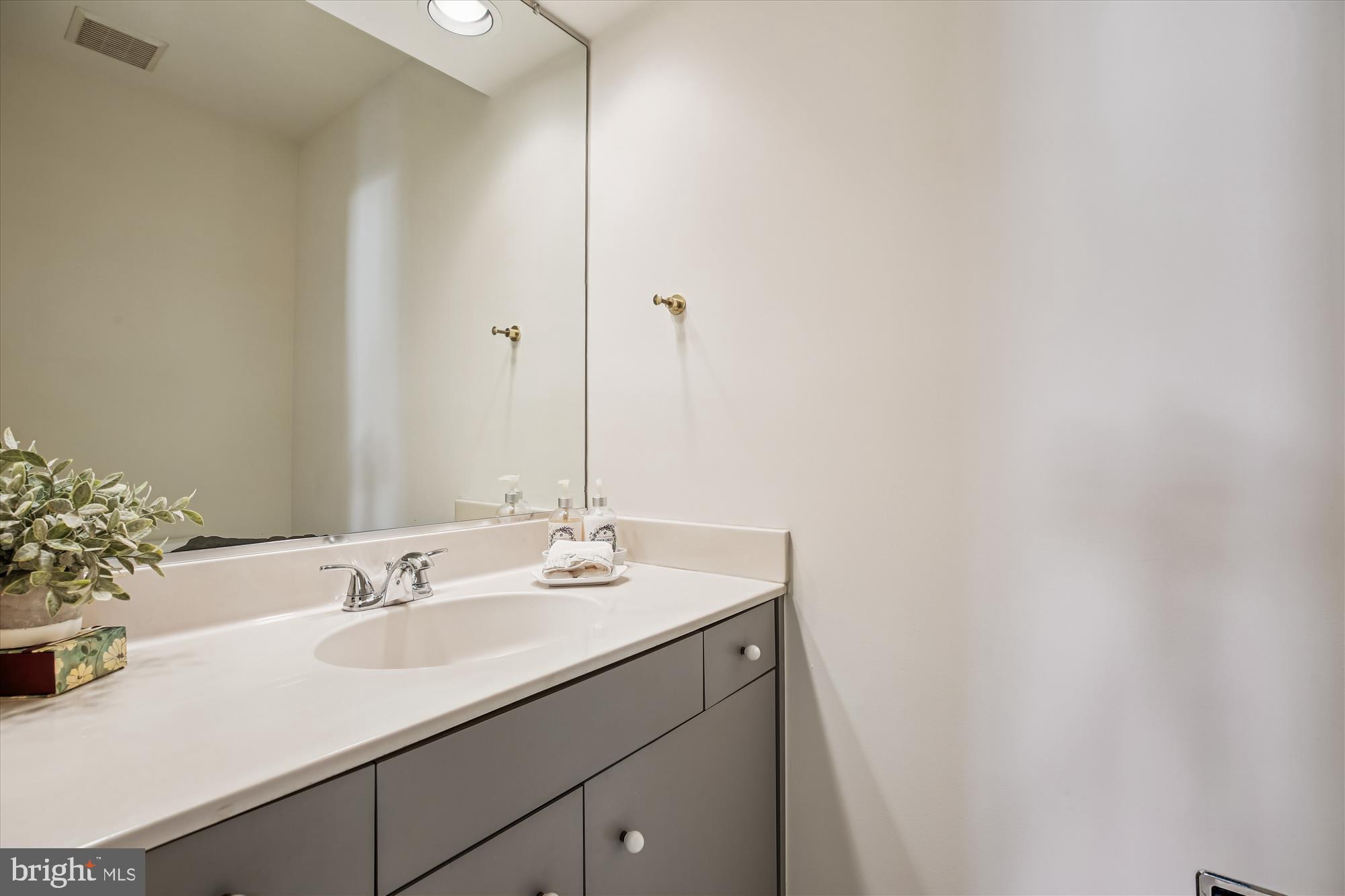 BEDFORDSHIRE - Residential