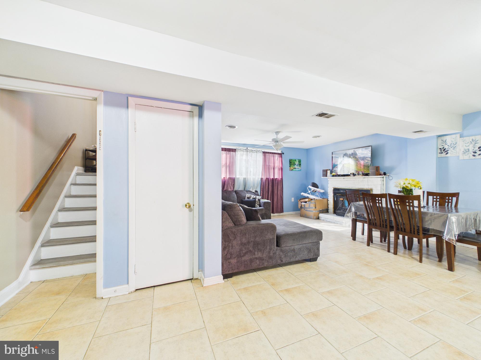 WOODBERRY FOREST - Residential