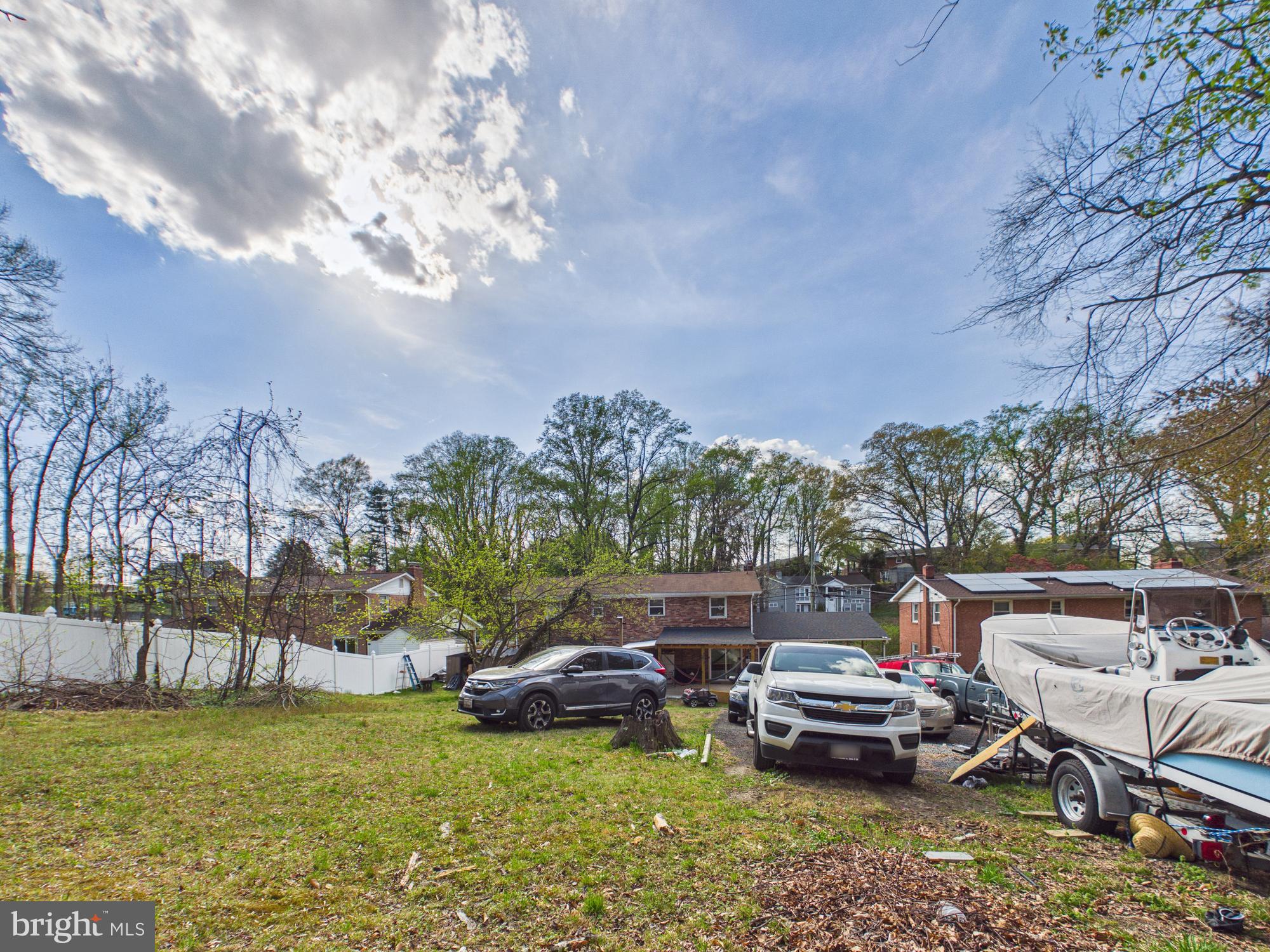 WOODBERRY FOREST - Residential